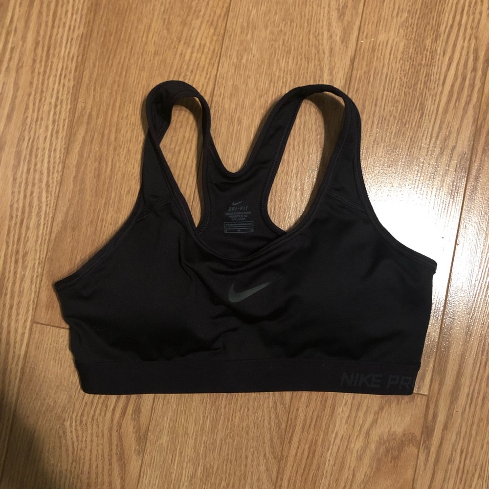 Nike Pro sports bra